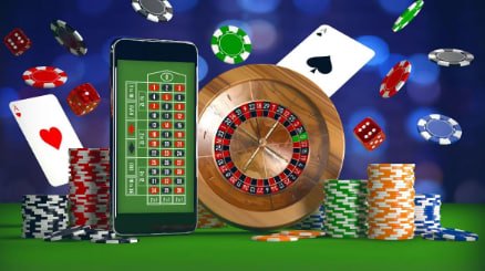 မြန်မာ ကစားသမားများ မိုဘိုင်းဖြင့် Sportsbook Live Betting ကစားနေသောပုံ